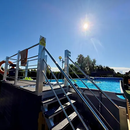 Gala- Blisko Plazy, Basen Z Podgrzewana Woda , Sauna , Parking Lodge Grzybowo (West Pomeranian)